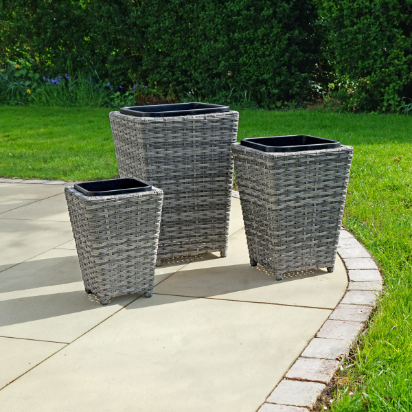 Liv Outdoors - Windsor Planters Set of 3 in Grey
