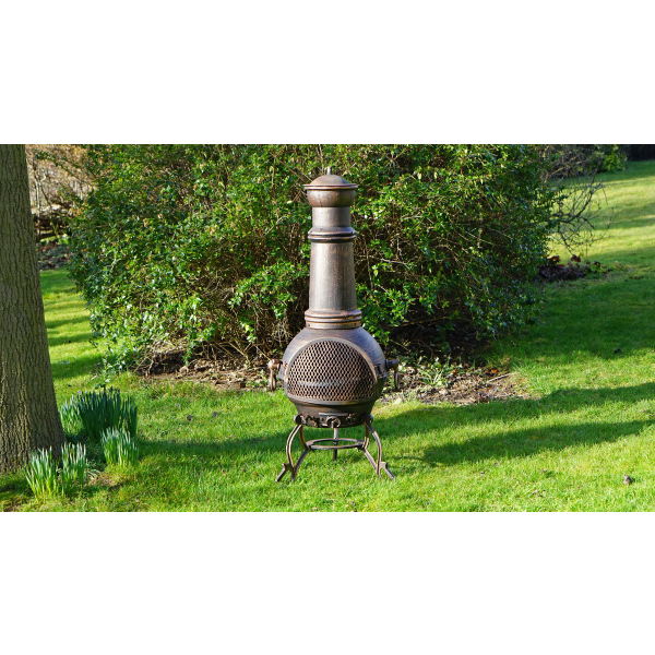 Gardeco - Toledo XL Cast Iron Chimenea In Bronze