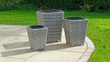 Liv Outdoors - Windsor Planters Set of 3
